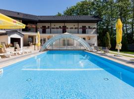 Perła Bałtyku, hotel i Pustkowo