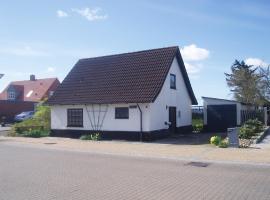 Strandhuset Holiday Home, holiday home in Glyngøre