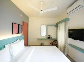 Sreenivas Lodge by Copperfolia