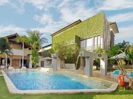 18 Suite Villa Loft at Kuta