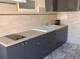 Jolie studio au coeur de Ribérac, wifi gratuite, hotel a Ribérac