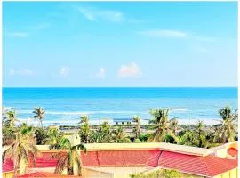 SEA VIEW from ROOFTOP- GOLDEN BEACH- SWARGADWAR GARDEN - LIGHT HOUSE BEACH- Bengali Market - U K Suit & Palace - Lift & Parking Facilities - Fully Air Conditioned Hotel in Prime location