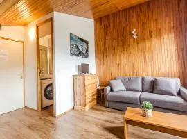 Montchavin: Studio cabine rénové équipé 3/4 pers, parking, proche pistes et commerces - FR-1-329-17