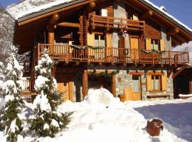 A Cozy Alpine Retreat, ξενοδοχείο σε Antey-Saint-André