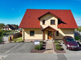 Schicke FeWo mit Terrasse, gratis Nutzung vom AHOI Erlebnisbad und Sauna in Sellin - Haus De niege Wech FeWo 02, hotel in Thiessow