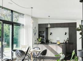 Indulgence In Architect-Designed House In Vejby, hôtel à Vejby Strand