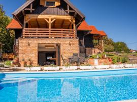 Tri srca, hotel in Pisarovina