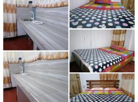Aththanayake Rooms, hotel in Meda-Ela