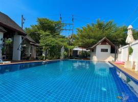 Villa Cocobay 3 bedrooms, ξενοδοχείο σε Ban Ko Khwan