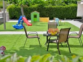 ID Holiday Living