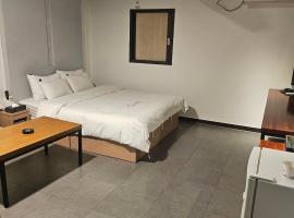 Guri C Boutique Hotel, hotel v destinácii Guri