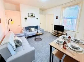Spacious 4-Bedroom Newcastle, Sleeps 7 Guests