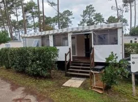 MH330 2 chambres et 1 salle de bain dans camping 4 étoiles