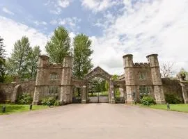 South Lodge