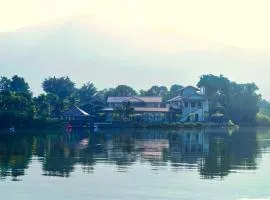 Nishigandha Jal Mahal Resort