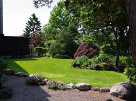 Viesnīca 修遊館 札幌から40分 最大8名 トイレ3個 風呂2個 駅から徒歩5分 駐車場6台 pilsētā Tōbetsu