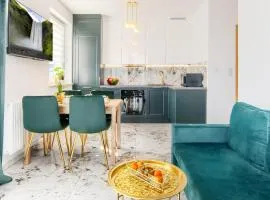 Gicek Apartament 19B z balkonem bezpłatny PARKING Faktura VAT 4 osobowy ARENA K-S SSE