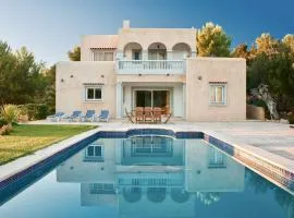 Villa in Sant Josep near Cala Jondal Beach