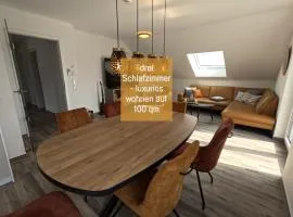 FeWo Sternentraum Northeim - modern, gemütlich & großzügig - 100qm - 3 Schlafzimmer - bis 6 Gäste - Babies reisen gratis - Balkon, Garten & Grill - Klimaanlage, Raffstores & Fußbodenheizung - Smart-TV - Küche mit Backofen, Induktionsherd & Spühlmaschine