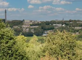 11 Hollin Well Cottage