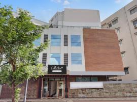 Super Collection O jagadamba Junction near Beach Road, hotel en Visakhapatnam