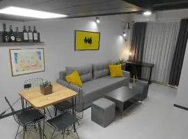 Nitro Inn 3 Premium - Wine Tasting - Souvenir - Art Gallery - Private Guided Tours - Relaxing - Romantic