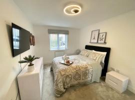 Modern cosy 2 bed, free parking Bishops Stortford, hotel di Birchanger