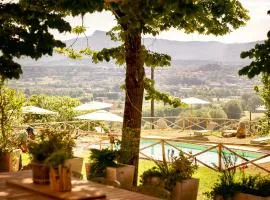 Villa In Pietra Con Piscina Panoramica