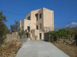 Spacious Villa in Margarites with Private Garden