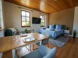 Ferienwohnungen Alter Schulhof, Mitten im Allgäu