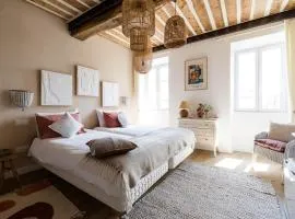 La Sanverine private room Boheme, historic center Vence