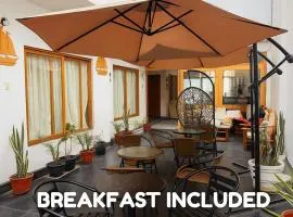 Ravenala Paracas Hostel & Apartment