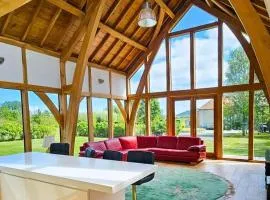Cabin - Sleeps 4 - Nature Sauna Hot Tub