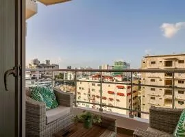 Comfy 1BR Centric Apt King Bed