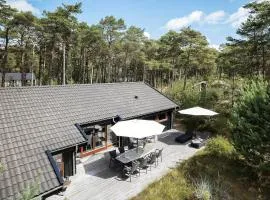 2706 Nexø - Harevej 11