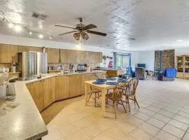 Perfect For Groups! Socorro Home Near NM Tech