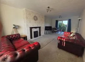 Lovely 3 Bedroom House 5 Minutes M6 or Carlisle