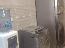شاليه بالحى الاتينى غرفتين مفروش جديد بعدد 2 تكييف متنقل
