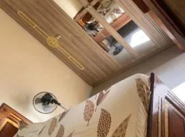 chambre chez Abouya Diallo