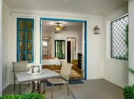 LV033 Quaint Downstairs Legacy Villas Suite