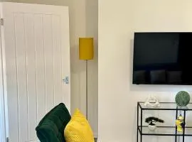 The Jarrow Comfort Hub, Spacious & Modern Living, 3bedroom apartment near Newcastle