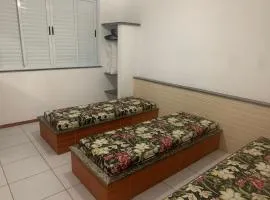 Apartamento edifício Mantiqueira - 1 quadra da praia do forte