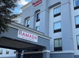 Ramada by Wyndham Burkburnett - Wichita Falls, hotel v destinácii Burkburnett