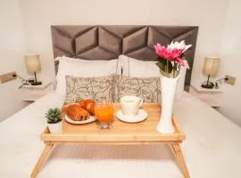 5 min drive from Train Station with Parking, Air Conditioning & IPTV -Ideal for CAN 2025