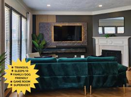 Sleeps 10 Pet & Family 4br Stay Near Hospital, hotel v destinaci Lawrenceville