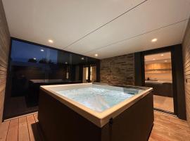 Hyronimus House, hotel com banheiras de hidromassagem em Amblève