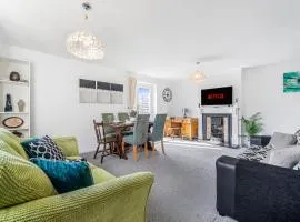 Feel at Home! Cozy 3BR Getaway in Prime Location