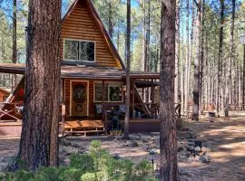 Fire Pit! A-Frame Escape, 33 Mi to Sunrise Park