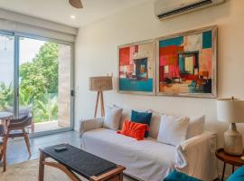 Sunset Boulevard 304, hotel in Pochotal