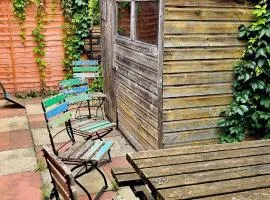 2Bed Park Side House With Garden